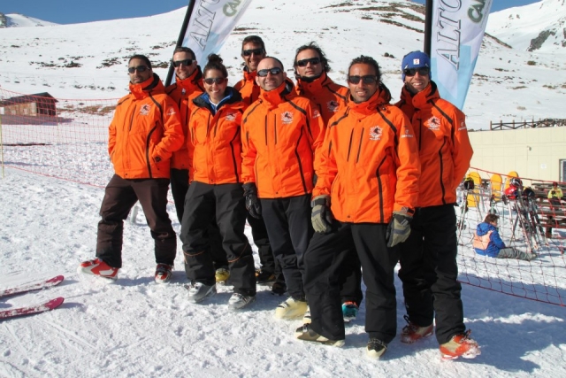  moniteurs de slalom 